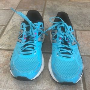 New Balance Sneakers Size 7 NIB